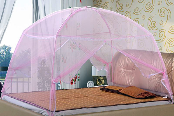   Mongolian yurt mosquito net