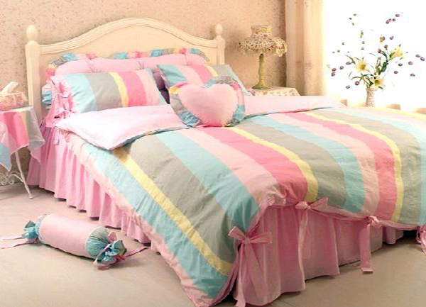 Four-piece bedding set