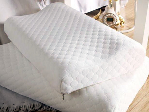 Small soft health pillow is suitable for people