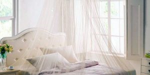 Mosquito net folding method