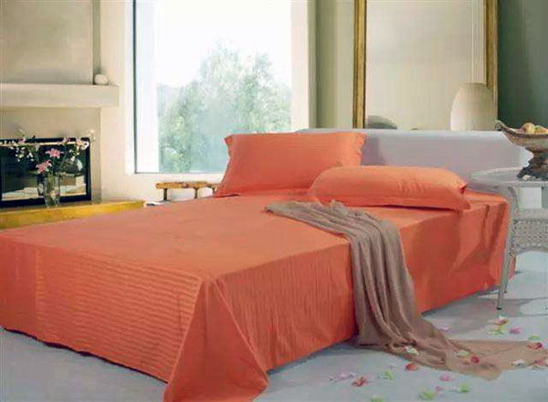 The color of bed sheets should be particular*