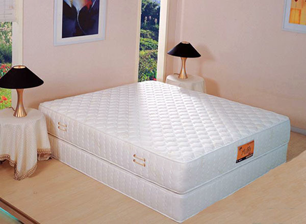 What is the material of Bayi mattress