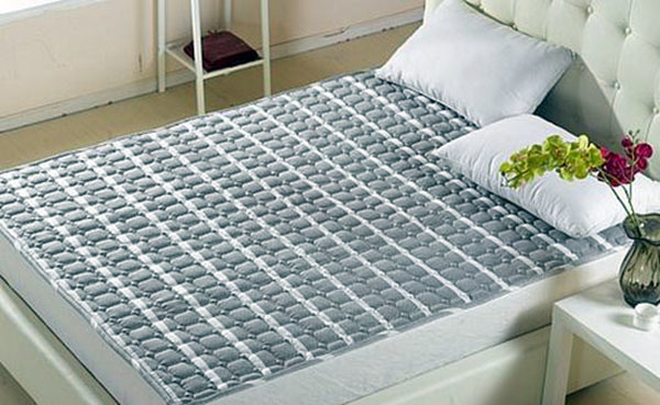 Cleaning of mattress maintenance methods