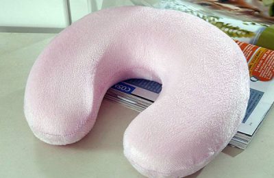 How to use U-shaped pillow