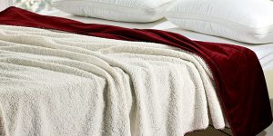 How to clean blankets of different materials