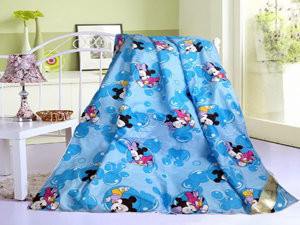 Tips for cleaning children's bedding