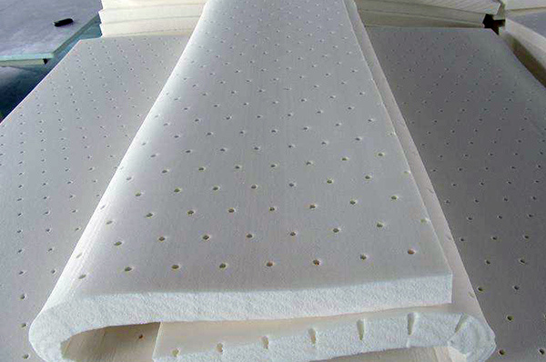 What are the advantages of latex mattresses