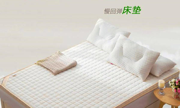 What are the advantages and disadvantages of memory foam mattresses