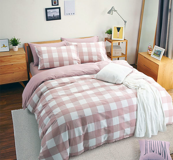 Four-piece bed sheet set