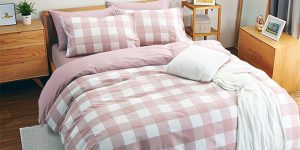 Four-piece bed sheet set