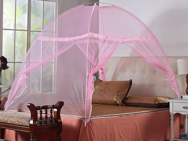 Convenient folding method of mosquito nets