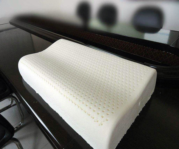 Memory foam pillow