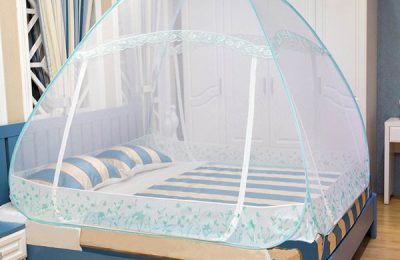 Cleaning yurt mosquito nets