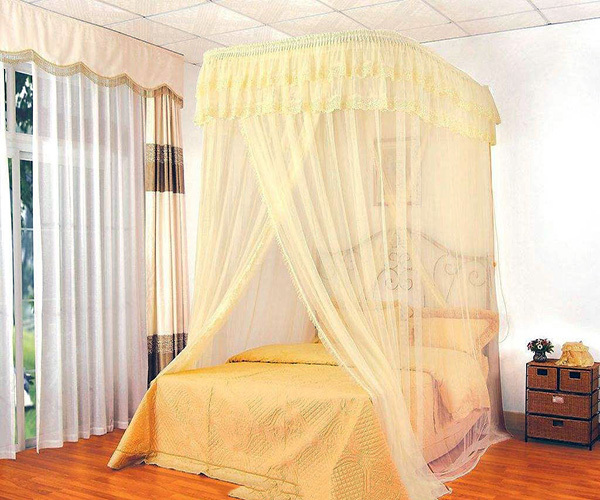 How to install four-corner mosquito nets at home