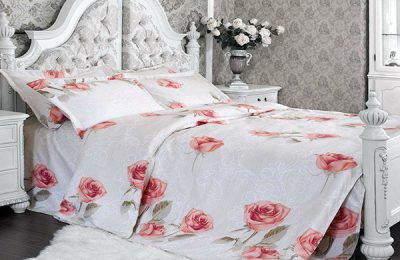 Which four-piece set of bed sheets