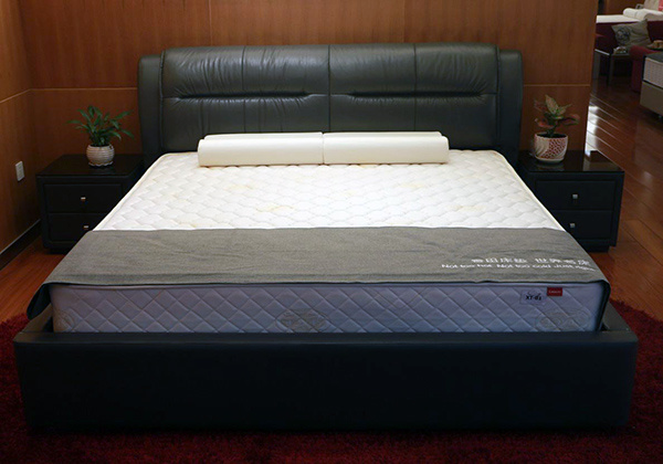 What are the benefits of cowhide mattresses