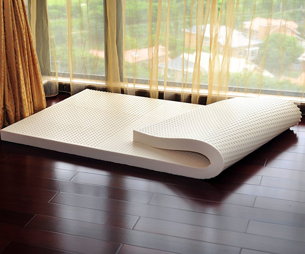 What are the benefits of latex mattresses