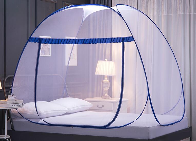 Is the yurt mosquito net easy to use?