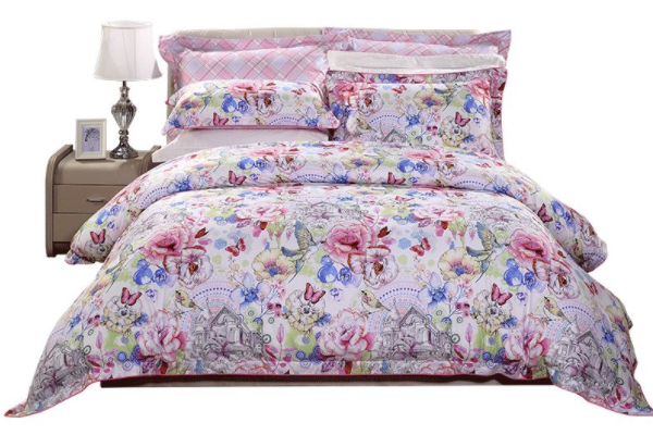 How about Fuanna four-piece bedding set