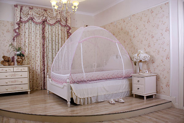 What should you pay attention to when buying a mosquito net